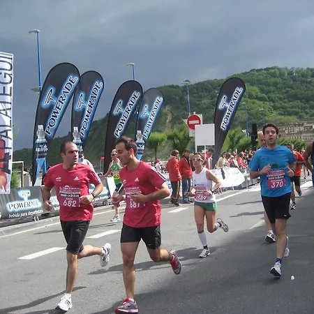 Tu Hogar ゲストハウス サン・セバスティアン